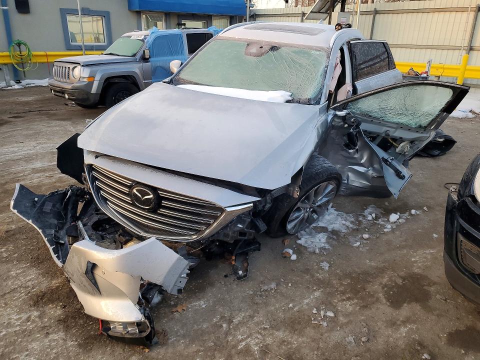 MAZDA CX-9 2019 with VIN JM3TCADY7K0335647 - Photo from auction