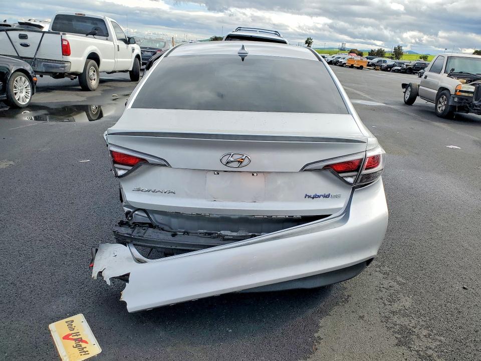 Photo 6 from auction – 2016 HYUNDAI SONATA with VIN KMHE24L16GA013749