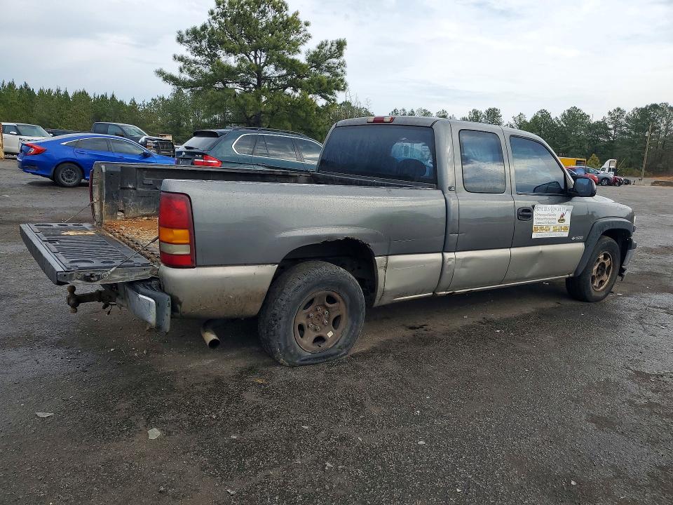 Photo 3 from auction – 2002 CHEVROLET SILVERADO with VIN 2GCEC19V221378765