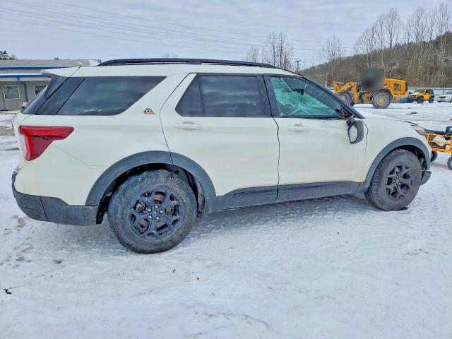 Photo 3 from auction – 2021 FORD EXPLORER with VIN 1FMSK8JH2MGC09240