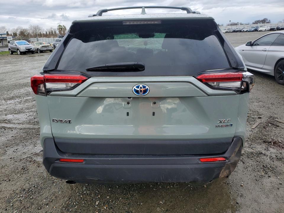 Photo 6 from auction – 2019 TOYOTA RAV4 with VIN JTMRWRFV0KD016367