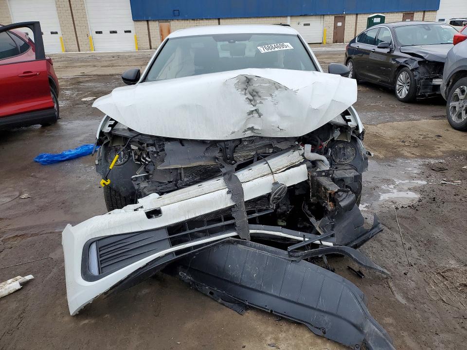 Photo 5 from auction – 2023 VOLKSWAGEN JETTA with VIN 3VWBM7BU1PM025208