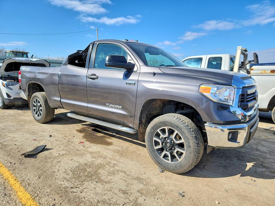 Photo 4 from auction – 2015 TOYOTA TUNDRA with VIN 5TFUW5F16FX444884