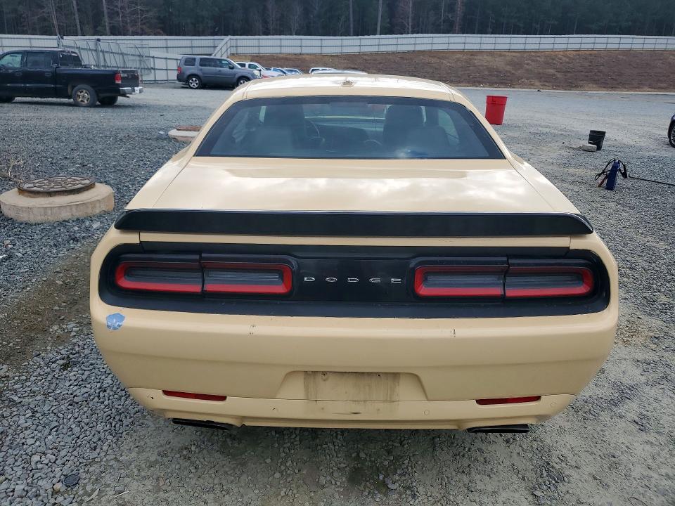 Photo 6 from auction – 2016 DODGE CHALLENGER with VIN 2C3CDZFJ1GH240304