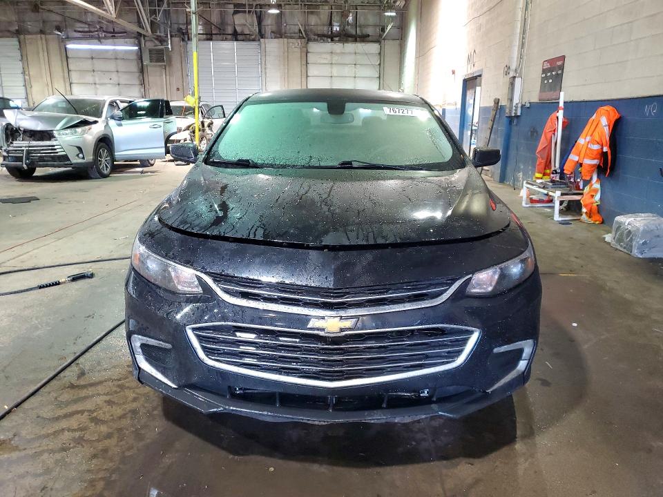 Photo 5 from auction – 2017 CHEVROLET MALIBU with VIN 1G1ZE5ST4HF152538