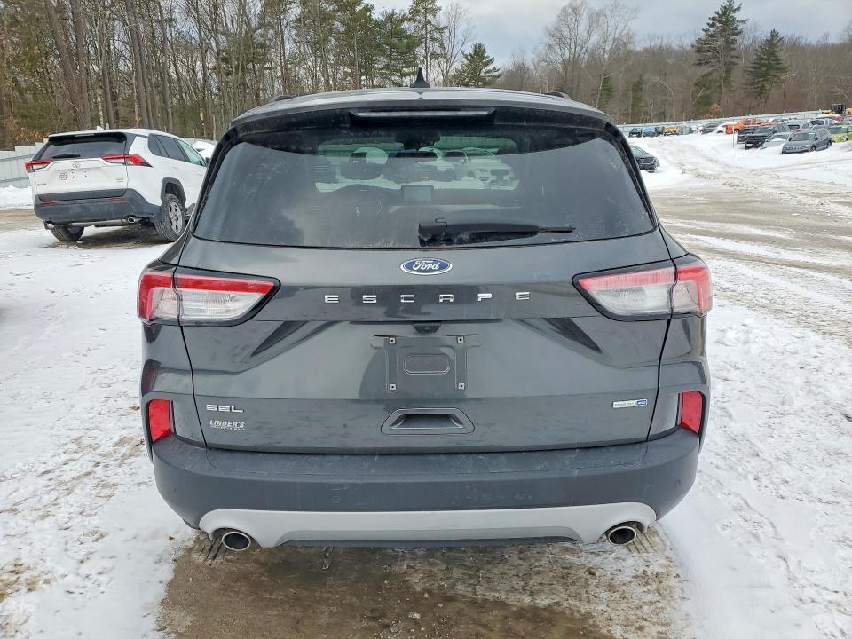 Photo 6 from auction – 2020 FORD ESCAPE with VIN 1FMCU9H68LUB25447