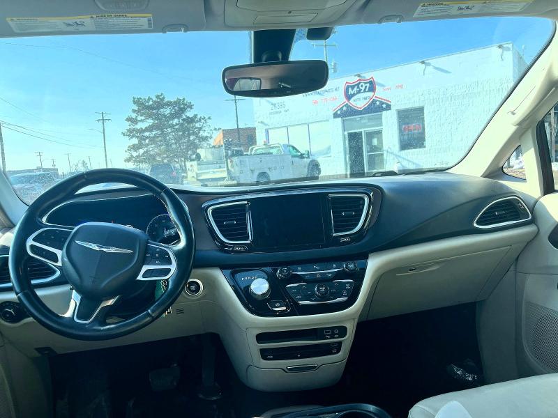 Фото 9 с аукциона – 2018 CHRYSLER PACIFICA T с VIN 2C4RC1EG8JR252287