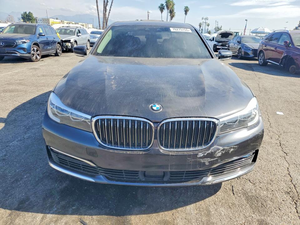 Photo 5 from auction – 2018 BMW 740 with VIN WBA7E2C57JG743361