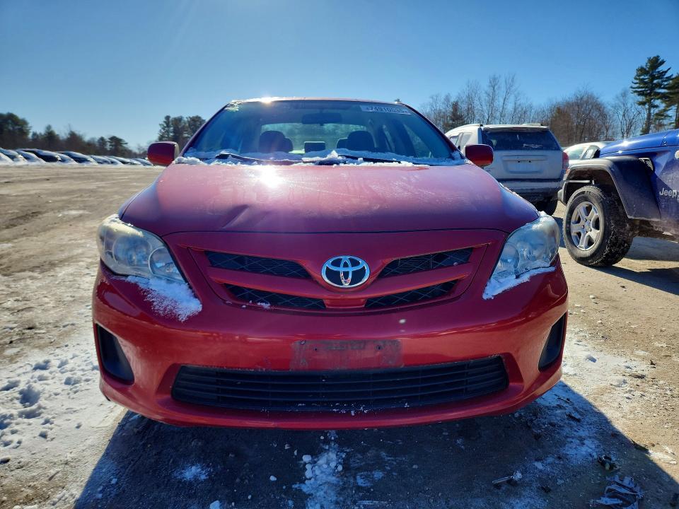 Photo 5 from auction – 2013 TOYOTA COROLLA with VIN 2T1BU4EE7DC928411