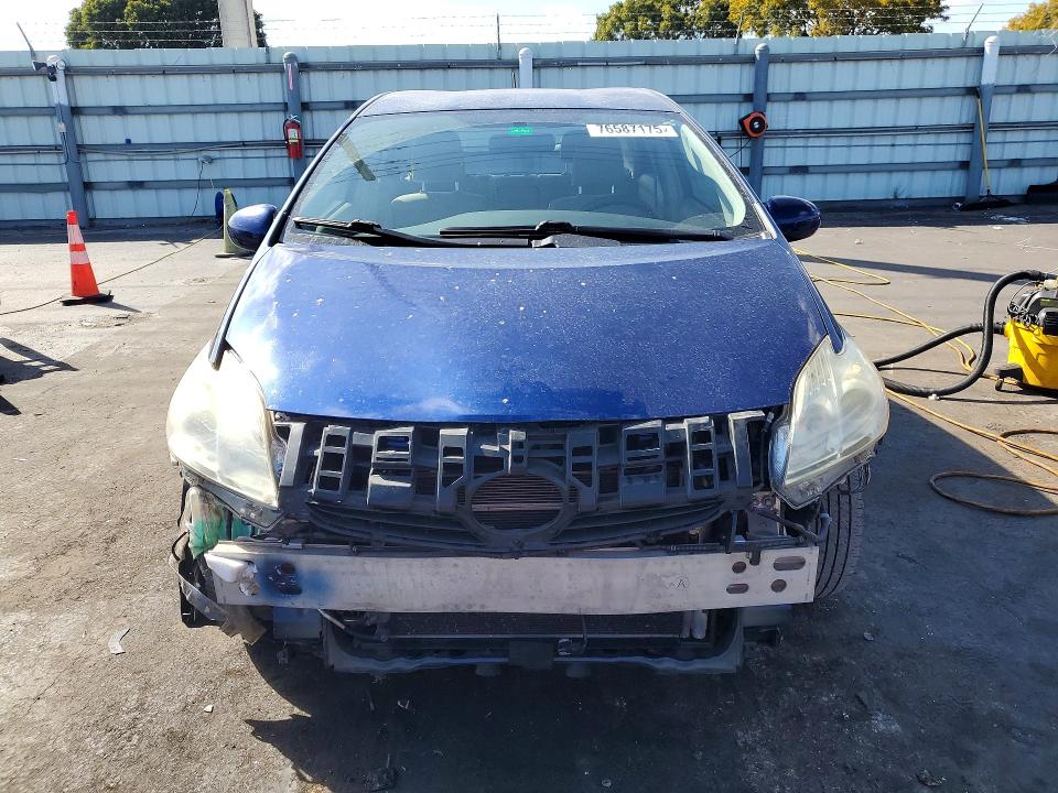 Photo 5 from auction – 2011 TOYOTA PRIUS with VIN JTDKN3DU1B5306798
