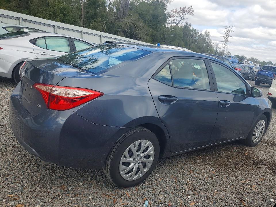 Zdjęcie 3 z aukcji – 2017 TOYOTA COROLLA z VIN 5YFBURHE1HP698850