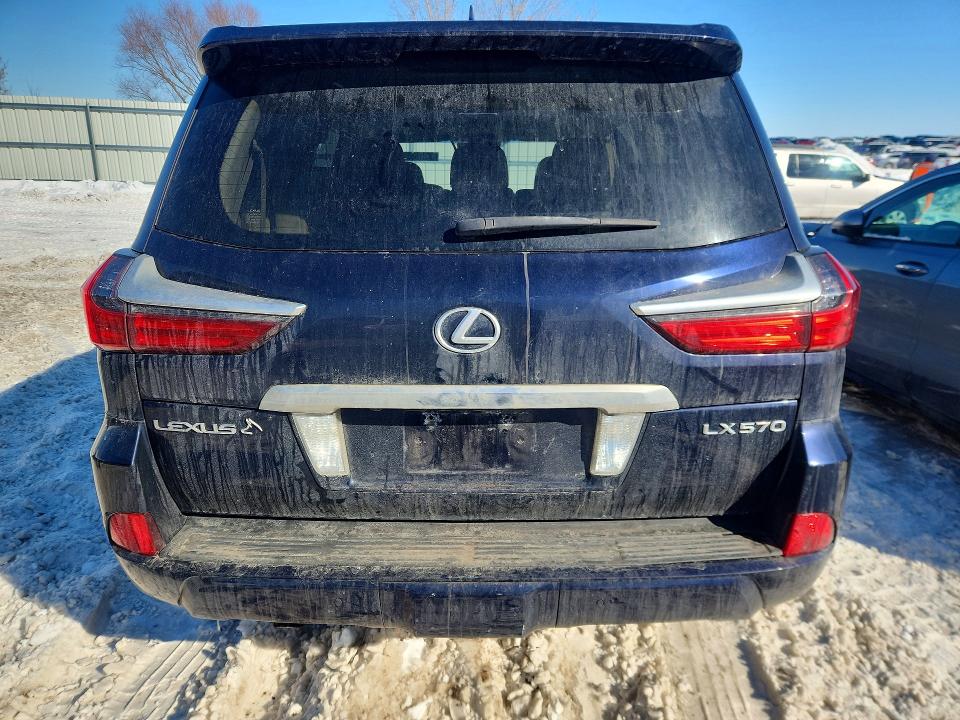 Photo 6 from auction – 2016 LEXUS LX with VIN JTJHY7AX2G4187693