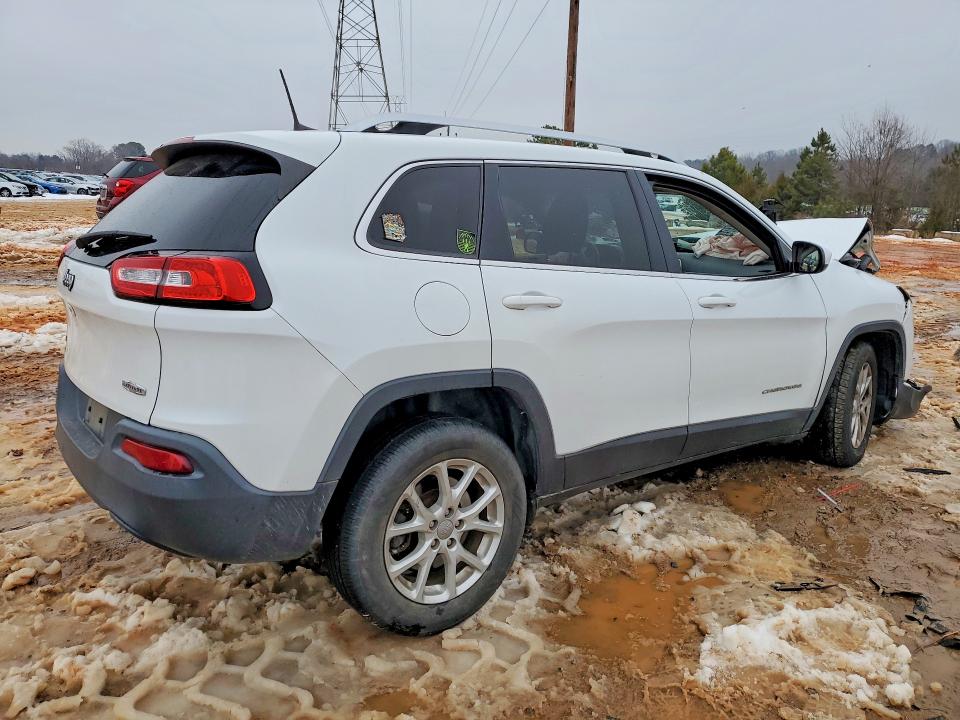 Photo 3 from auction – 2017 JEEP CHEROKEE L with VIN 1C4PJMCB7HW637041
