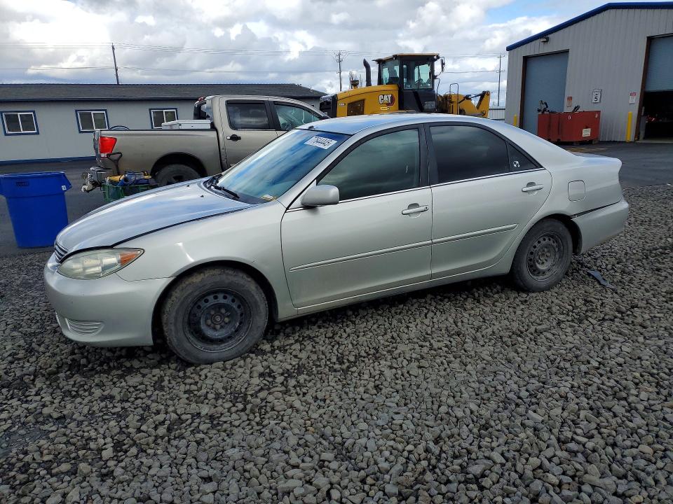 TOYOTA CAMRY 2006 with VIN 4T1BE30KX6U118034 - Photo from auction