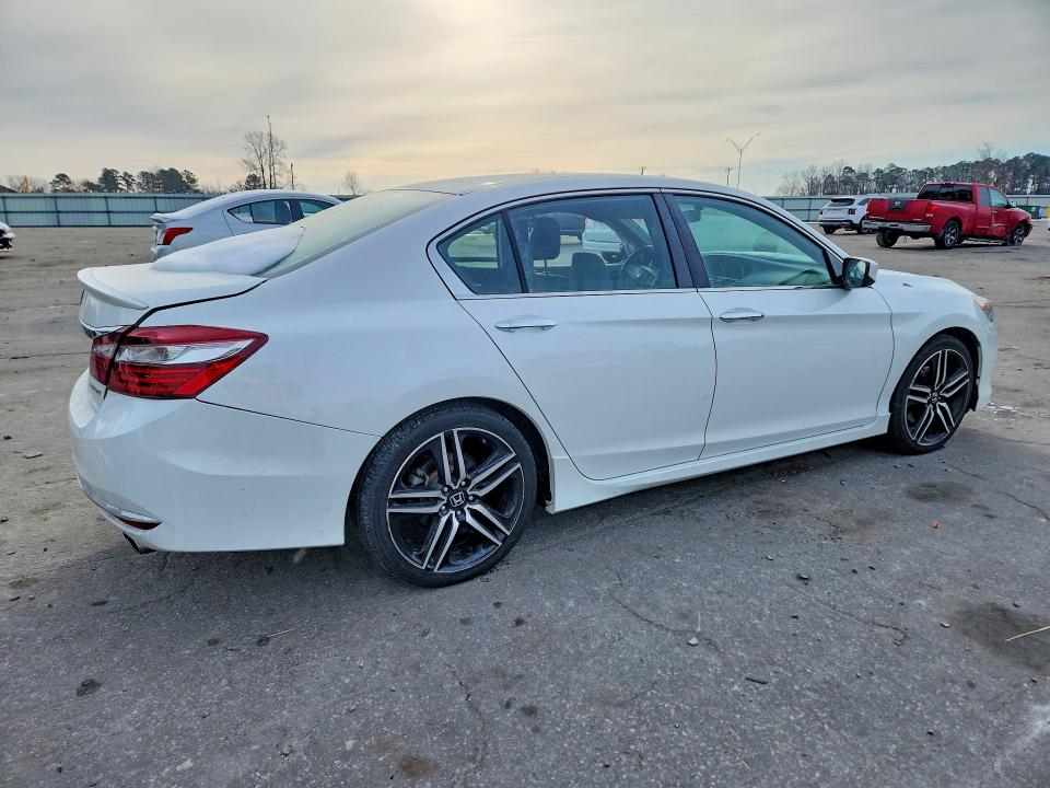 Photo 3 from auction – 2017 HONDA ACCORD SPO with VIN 1HGCR2F53HA287830