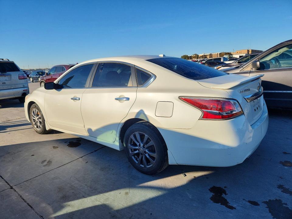 Photo 2 from auction – 2015 NISSAN ALTIMA 2.5 with VIN 1N4AL3AP1FN902425