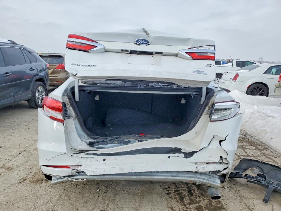 Photo 6 from auction – 2020 FORD FUSION with VIN 3FA6P0HD9LR256502