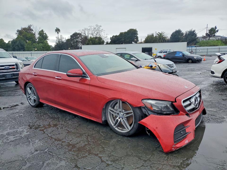 Photo 4 from auction – 2017 MERCEDES-BENZ E with VIN WDDZF4JB5HA122684