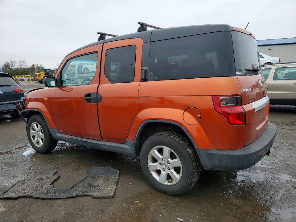 Photo 2 from auction – 2010 HONDA ELEMENT with VIN 5J6YH2H75AL008713