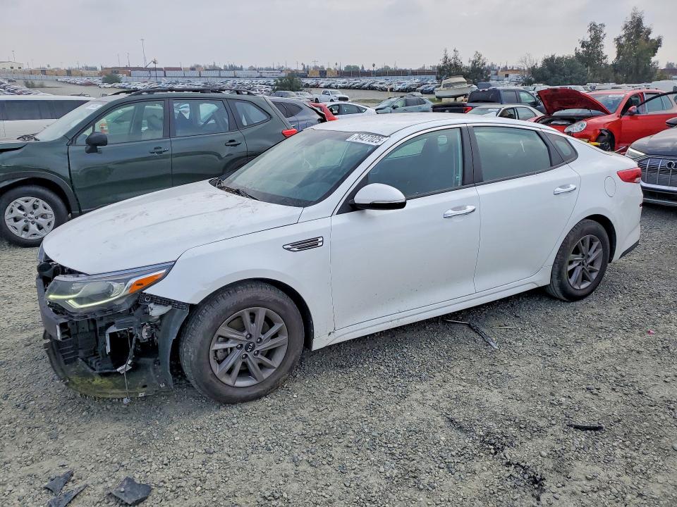 KIA OPTIMA 2020 with VIN 5XXGT4L37LG404449 - Photo from auction