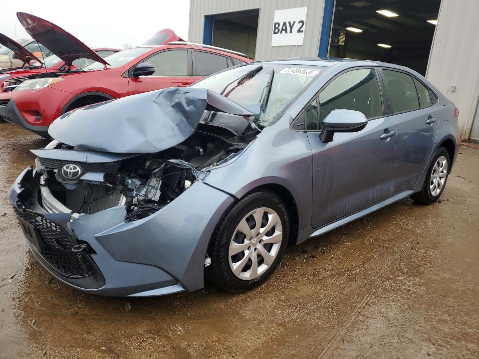 TOYOTA COROLLA 2022 with VIN JTDEPMAE8NJ218448 - Photo from auction