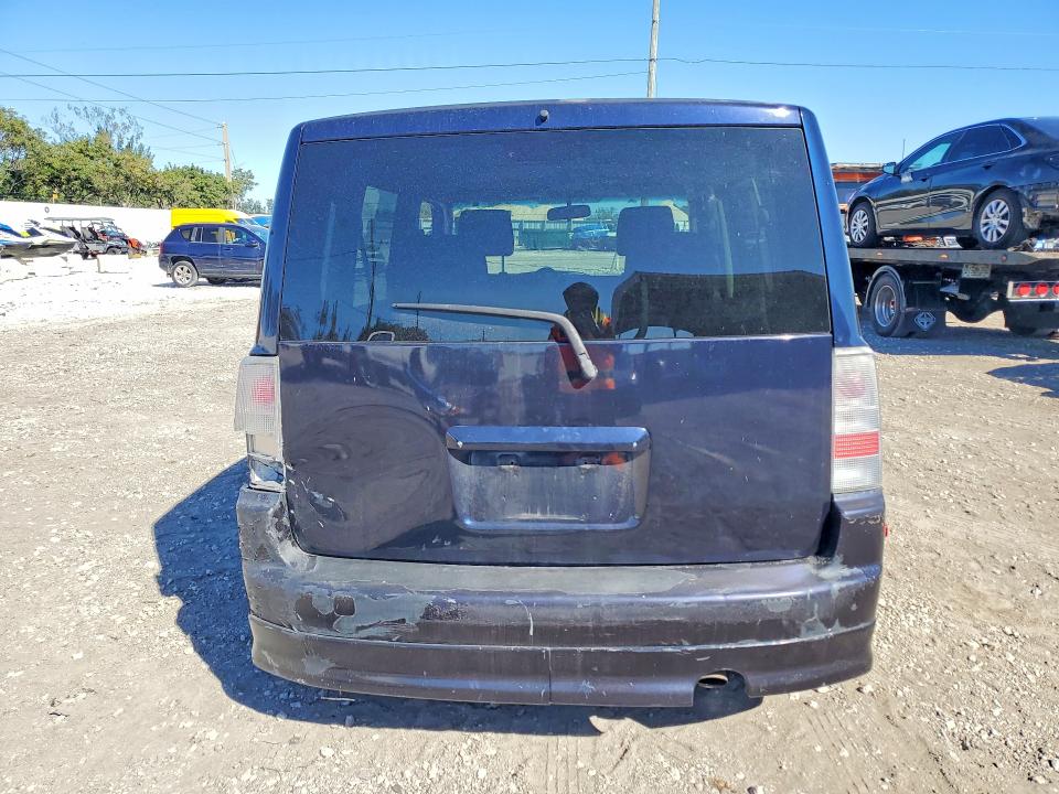 Photo 6 from auction – 2006 TOYOTA SCION XB with VIN JTLKT324064127628