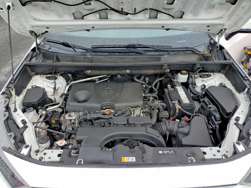 Photo 12 from auction – 2019 TOYOTA RAV4 with VIN 2T3K1RFV9KC021622