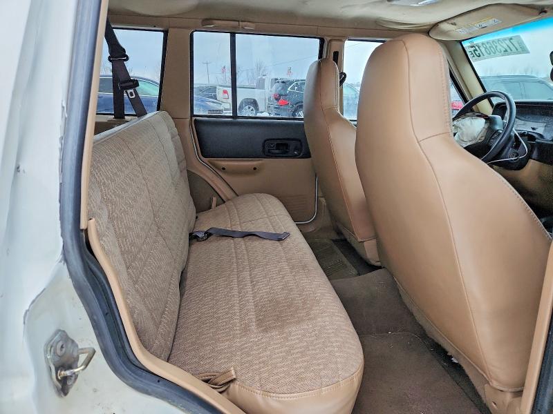 Photo 11 from auction – 2000 JEEP CHEROKEE S with VIN 1J4FF48S8YL146933
