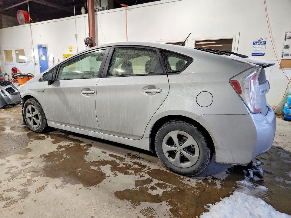 Photo 2 from auction – 2012 TOYOTA PRIUS with VIN JTDKN3DU4C1546386
