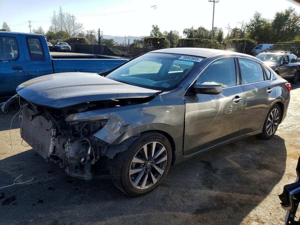 NISSAN ALTIMA 2017 with VIN 1N4AL3AP8HC233620 - Photo from auction