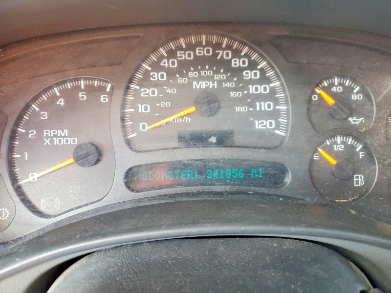 Photo 9 from auction – 2003 CHEVROLET SILVERADO with VIN 1GCHC29U13E185260