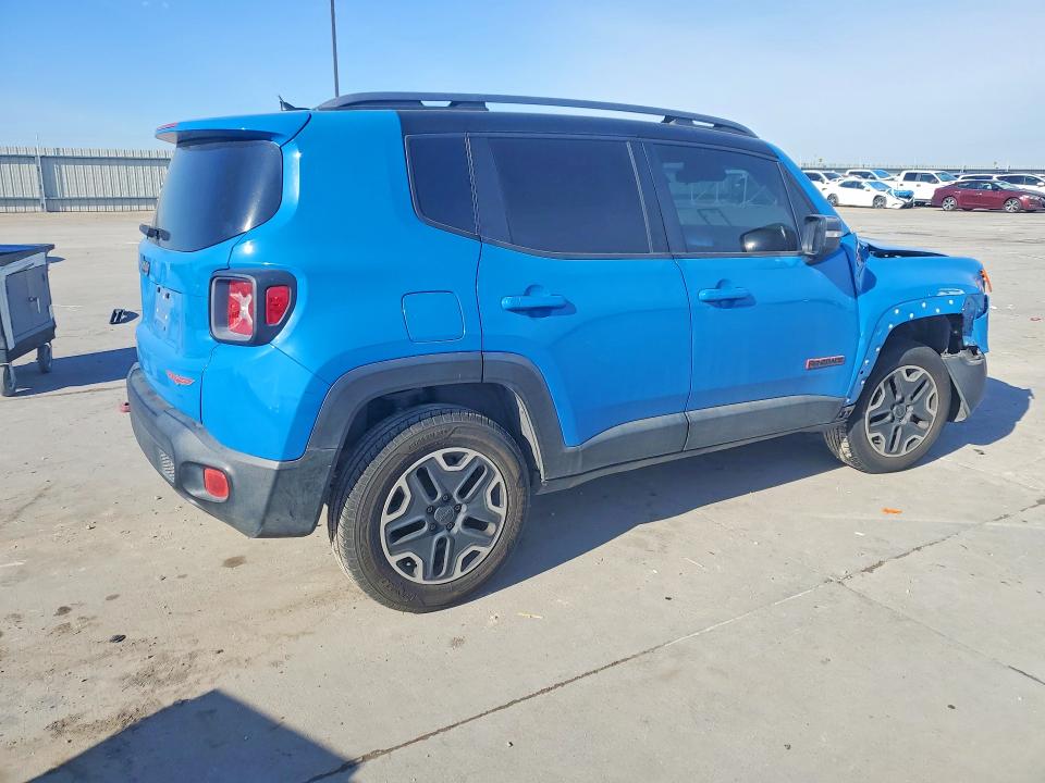 Photo 3 from auction – 2015 JEEP RENEGADE with VIN ZACCJBCT6FPC02484