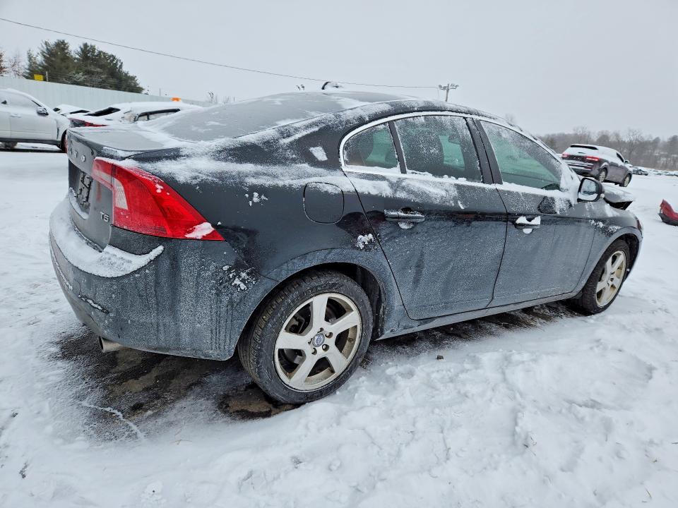 Photo 3 from auction – 2013 VOLVO S60 T5 with VIN YV1612FS4D2186657
