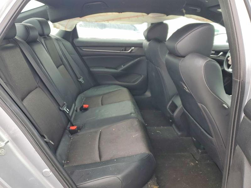 Photo 10 from auction – 2018 HONDA ACCORD with VIN 1HGCV1F34JA025342