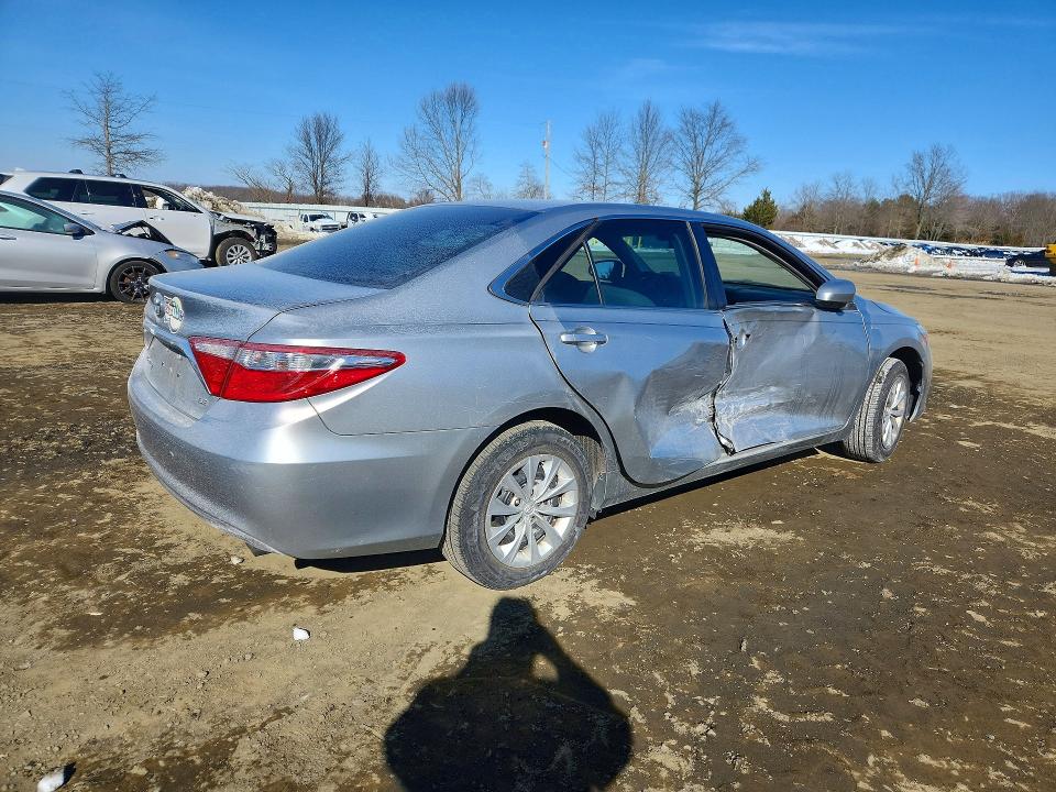 Photo 3 from auction – 2017 TOYOTA CAMRY with VIN 4T1BF1FK0HU743697
