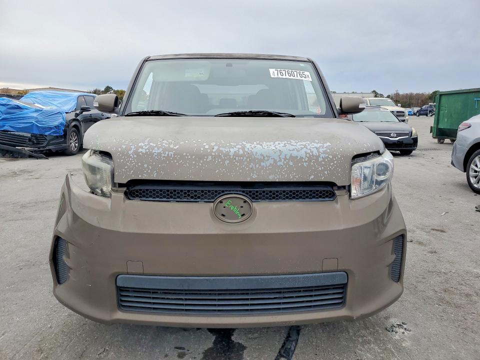 Photo 5 from auction – 2011 TOYOTA SCION with VIN JTLZE4FE1B1122502