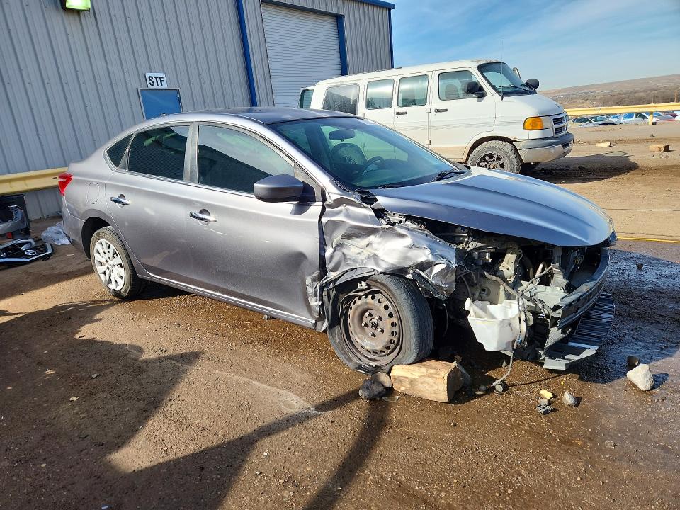 Photo 4 from auction – 2016 NISSAN SENTRA with VIN 3N1AB7AP3GY292782