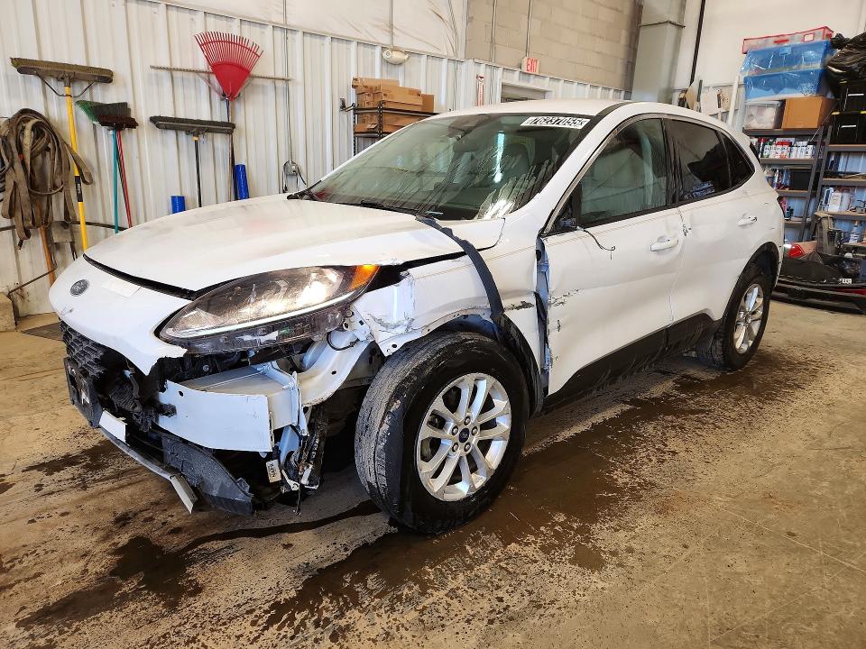 FORD ESCAPE SE 2020 with VIN 1FMCU9G64LUC60801 - Photo from auction