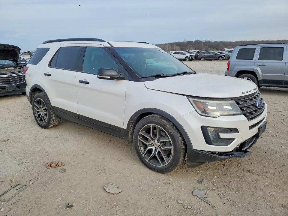 Photo 4 from auction – 2016 FORD EXPLORER with VIN 1FM5K8GT5GGB26561