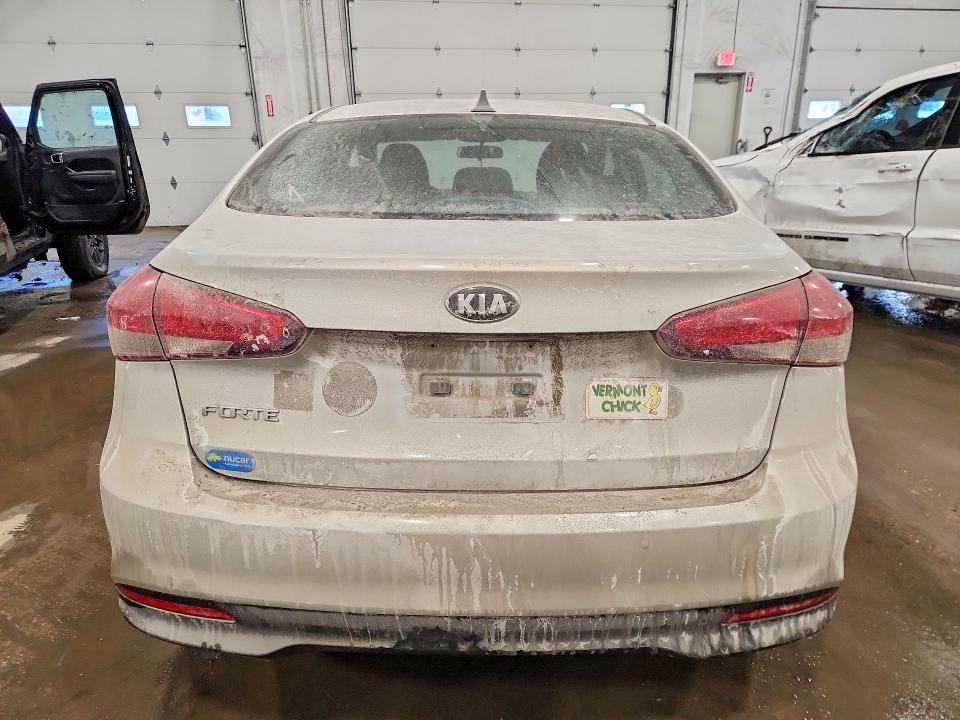 Photo 6 from auction – 2017 KIA FORTE with VIN 3KPFK4A78HE157964