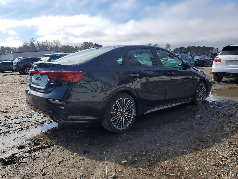 Photo 3 from auction – 2021 KIA FORTE with VIN 3KPF44AC5ME389844