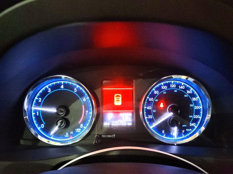 Photo 9 from auction – 2018 TOYOTA COROLLA with VIN 2T1BURHE2JC985457