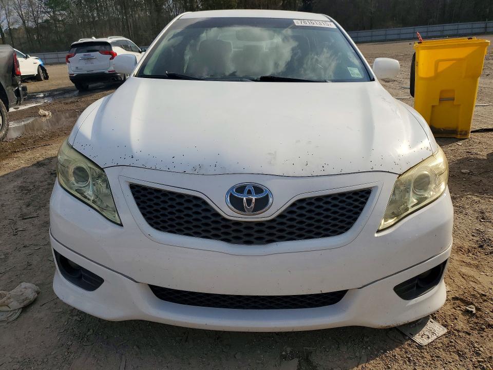 Photo 5 from auction – 2011 TOYOTA CAMRY with VIN 4T1BF3EK0BU717475