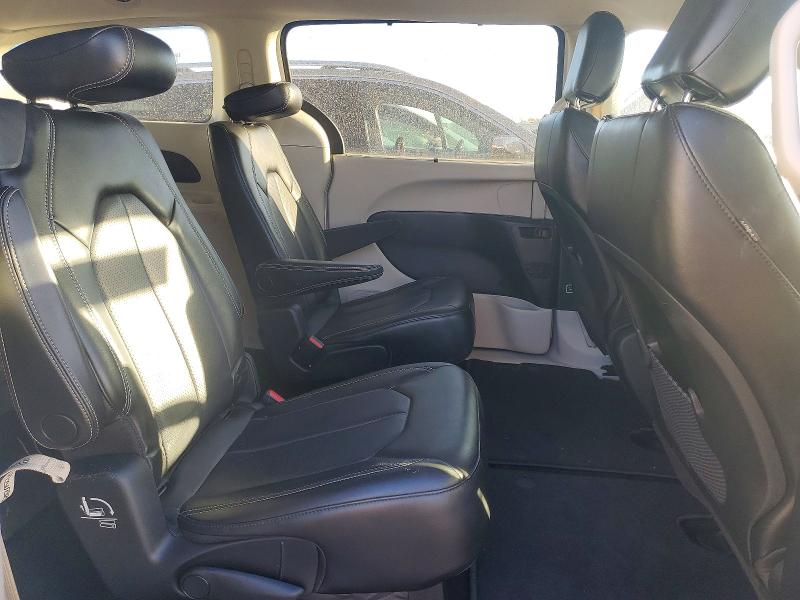 Photo 11 from auction – 2020 CHRYSLER VOYAGER with VIN 2C4RC1DG0LR181719