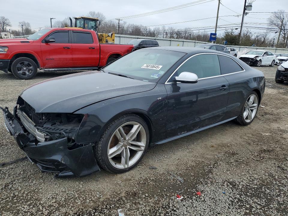 AUDI S5 2010 with VIN WAUCVAFR9AA032397 - Photo from auction