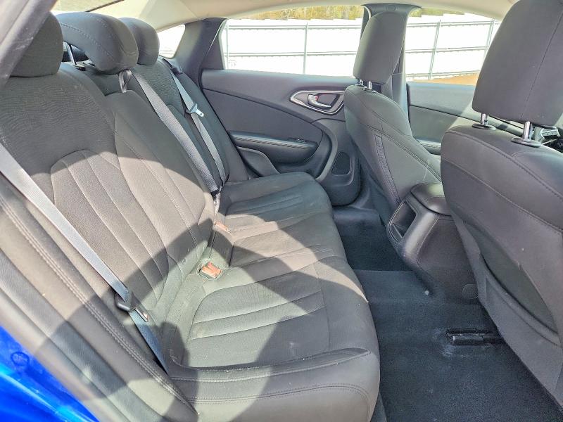 Photo 10 from auction – 2017 CHRYSLER 200 with VIN 1C3CCCFB7HN503431