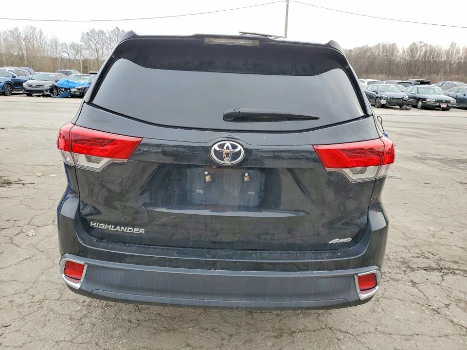 Photo 6 from auction – 2019 TOYOTA HIGHLANDER with VIN 5TDZZRFH4KS319450