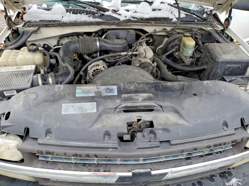Photo 11 from auction – 2002 CHEVROLET SILVERADO with VIN 1GCEC14W52Z271863