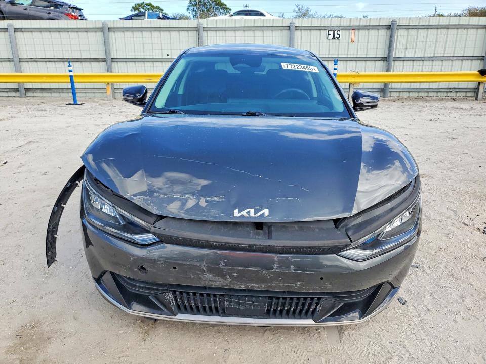 Photo 5 from auction – 2022 KIA EV6 with VIN KNDC34LA8N5048629