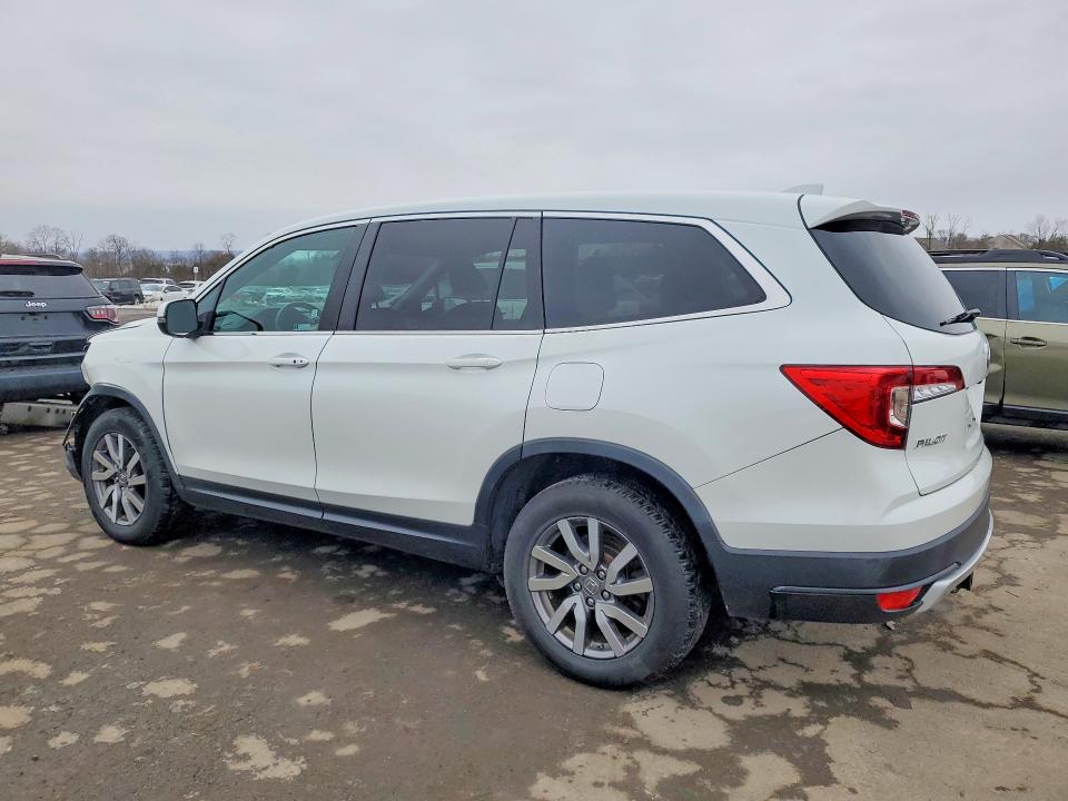 Photo 2 from auction – 2021 HONDA PILOT with VIN 5FNYF6H33MB067489
